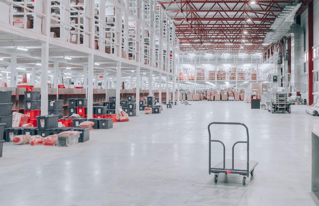 cross-docking warehouse